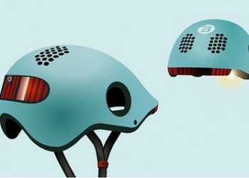 Este casco alerta de la proximidad de los vehículos, graba videos gracias a su cámara delantera y trasera, lleva luces intermitentes incorporadas y consigue dar visión de los puntos ciegos durante la ruta.