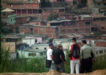 Los ahora occisos habrían sido señalados por la comunidad como miembros de una banda delictiva