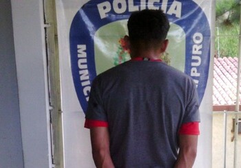 El hampón fue pillado en flagrancia por los funcionarios municipales