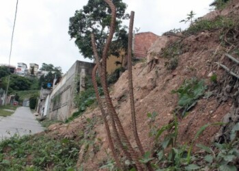 Movimiento social hará los trámites para quitar talud