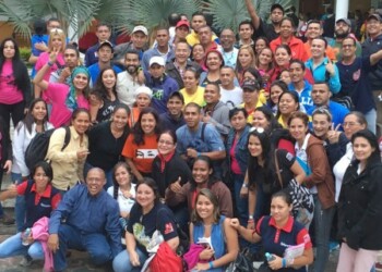 En la actividad estuvieron presentes miembros de ForoCandanga, InfoCentros, Tuiteros de la Faja.