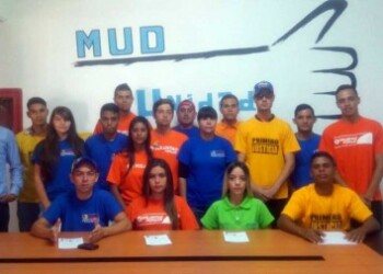 Rueda de prensa de la juventud de oposición en Los Teques