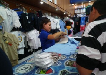 Una muda sin suéter ni zapatos ronda los Bs. 15 mil