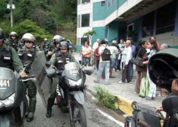 Aseguraron estar cansados de mendigarle agua a sus  familiares residenciados en otros sectores
