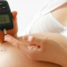 Los análogos disminuyen el aumento de peso de la embarazada durante la gestación y en el recién nacido ocurren menos hipoglucemias neonatales y menos ictericia del recién nacido
