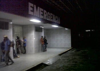 Lo único alumbrado es la emergencia