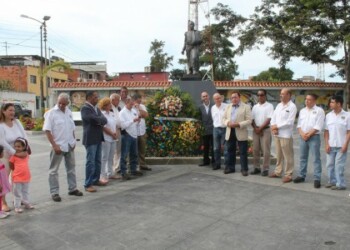 Adecos celebran un nuevo aniversario