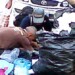 La basura de las ferias campesinas se ha convertido en el tesoro de quienes buscan comida
