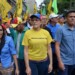 Adriana D Elia junto a la diputada Delsa Solórzano y Rafael Guzmán durante el recorrido