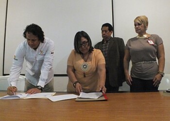 Alcaldía de Guaicaipuro es la primera en firmar un convenio interinstitucional en materia de salud.