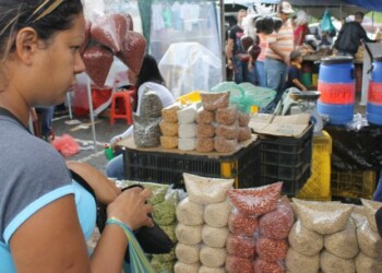 Bs. 12 mil gastan las personas en adquirir 3kg “bachaqueados”