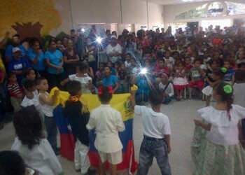 Trabajaron en una de las comunidades priorizadas por el índice de pobreza extrema que existe en la misma