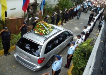 El cortejo fúnebre recorrió la Panamericana