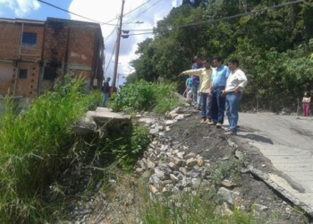 Vecinos esperan que alcaldia de Guaicaipuro se apersone e inicie los trabajos