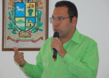 El concejal saliense menciona que la gente reclama la imparcialidad de los demás órganos del Poder Público distintos a la Asamblea Nacional