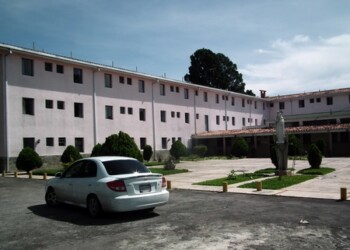 Las instalaciones de la Casa Santa María Mazzarello fueron vulneradas por choros que entraron a robar comida y causar destrozos en áreas internas