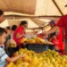 Un pan pequeño costara siete días de salario y un poco más