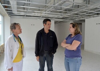 Fernández informó que servicios médicos serán gratuitos