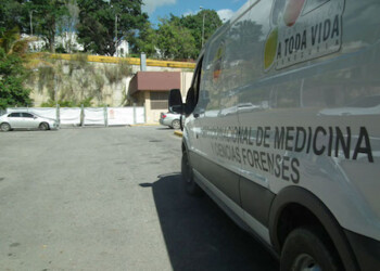 Cadáver fue trasladado a la morgue. Foto archivo
