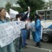 Asalariados adscritos a la citada casa de estudios protestaron en la avenida Bicentenario para solicitar al rector el pago inmediato de sueldos adeudados