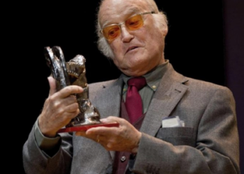 Parronco siempre se sintió decorador de cine más que director artístico
