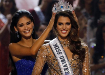 Pia Wurtzbach, ganadora de la edición de 2015, fue la encarga de poner la corona a la nueva soberana de la belleza universal
