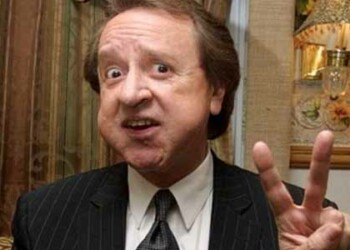Carlos Villagrán, desde 1972 da vida a "Kiko".
