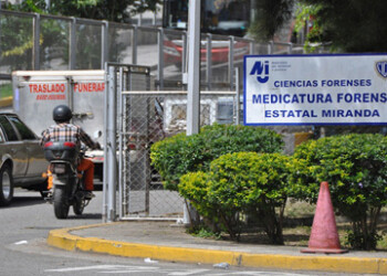 Se conoció que los familiares de una de las victimas señalaron que no tenían dinero para funeral y que no reclamarían los cuerpos en la medicatura local.