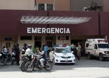Fue diagnosticado con  herida por el paso de proyectil de arma de fuego con orificio de entrada sin salida en el rostro