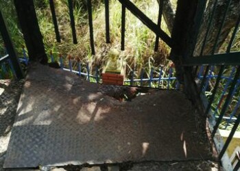  Las pasarelas están en pésimas condiciones.