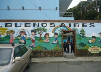 Padres y representantes preocupados por los la educación de sus hijos