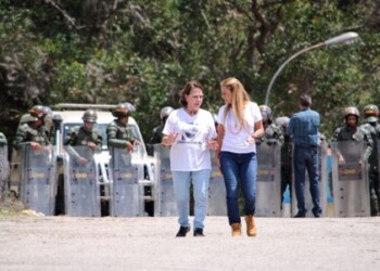 López cumple 9 días aislado y no permiten la entrada de abogados y familiares