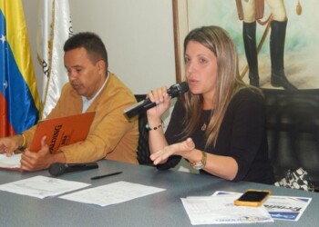 Felicitó a las trabajadoras del Concejo por su labor diaria que permite al cuerpo edilicio funcionar de la mejor manera en pro de una mayor calidad de vida del pueblo carrizaleño