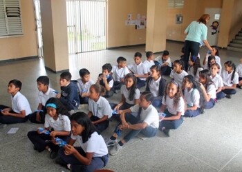 La finalidad del programa es crear conciencia y prevención en la población infantil sobre el cuidado bucal