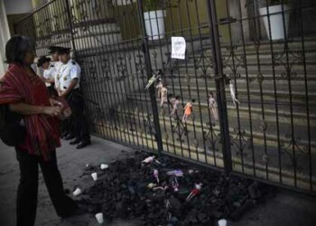 Los guatemaltecos demandan explicaciones por la muerte de 31 adolescentes,  en un incendio de un hogar juvenil investigado por denuncias de abusos sexuales