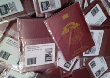 Transparencia Venezuela denuncia "discriminación" en la entrega de pasaportes