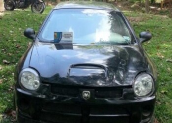 dejaron abandonado el automotor en la zona y al momento de retirarse realizaron disparos al aire