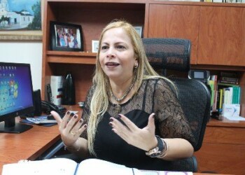 Clara Mirabal, diputada del Consejo Legislativo de Miranda:  “Basta de pañitos calientes a cambio de votos, el pueblo clama soluciones”