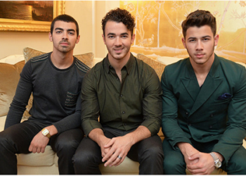 Los hermanos lo dejaron todo después de que su padre, Kevin Jonas de 52 años, quién fue diagnosticado con cáncer de colon el pasado mes de marzo