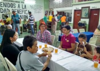 Tuvieron una “comelona“ en los Hijos de la Unión