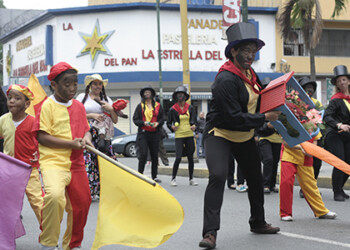 Por más de 10 años la comunidad educativa de Los Arbacos ha mantenido la tradición. Foto: Deisy Peña