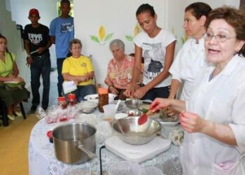 Siguen realizando jornadas de atención integral de salud, así como operativos de desmalezamiento y limpieza de los sectores de  esta parroquia