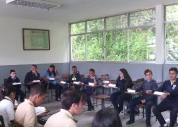 Clubes de periodismo crearon un centro mundial de noticias