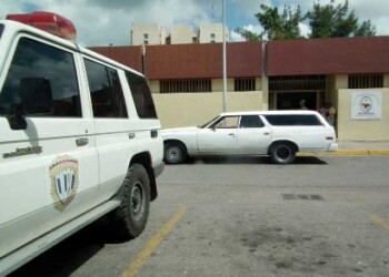 Al oficial Javier moreno lo despojaron de su arma de reglamento