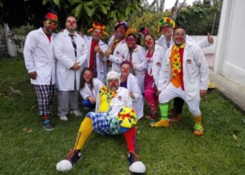 Celebran 4 años llevando alegría a HVS y ancianatos