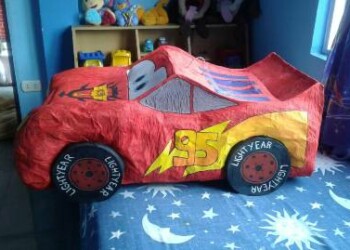 Hasta Bs 70 mil cuesta una piñata en una juguetería de la zona