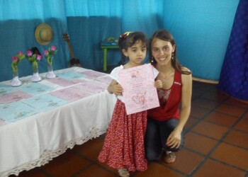 Alumnos participaron en el acto “Viva Venezuela”. Foto: Deysi Peña