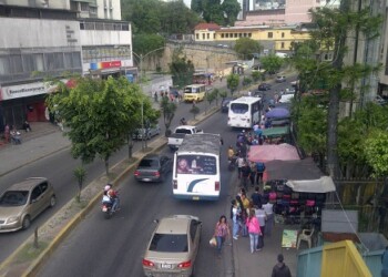 Poco movimiento en Los Teques. Foto: Deisy Peña