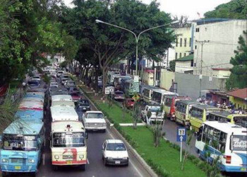 Transportistas de los Altos Mirandinos en aprietos por costo de cauchos y repuestos. Foto: Deisy Peña.