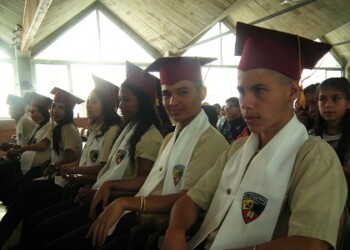 28 alumnos de la Escuela Taller Generalísimo Rafael Urdaneta recibieron los títulos de bachiller. Foto: Irbel Useche